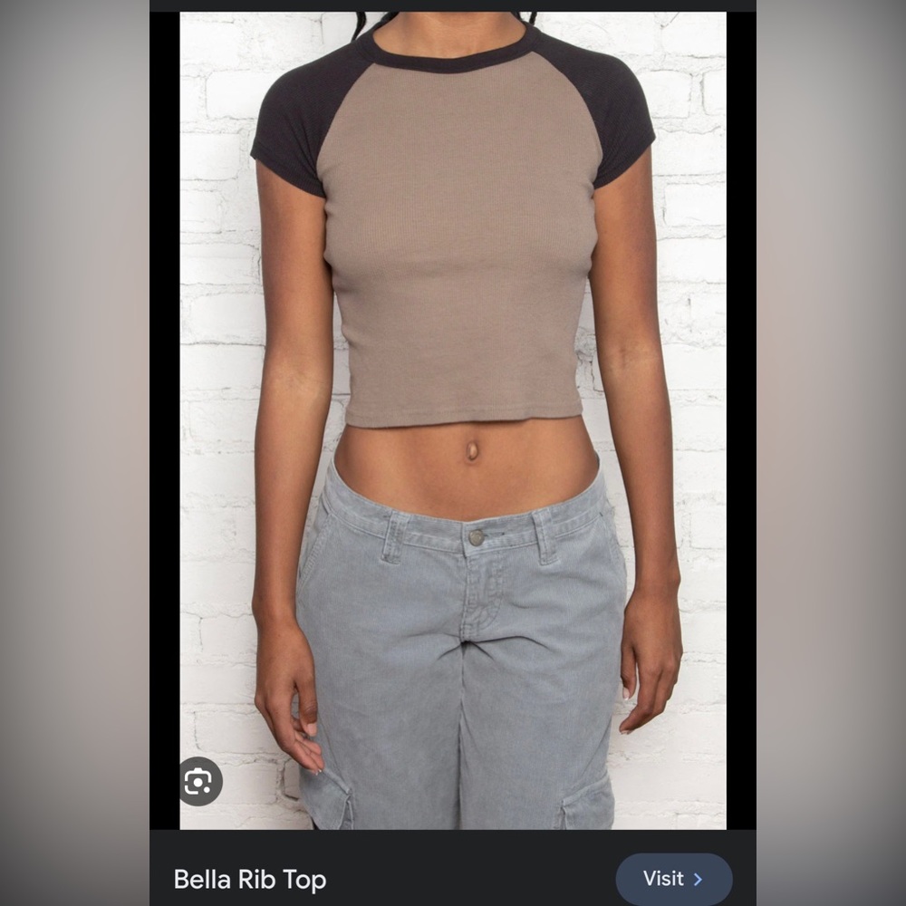 Brandy Melville Bella Top brown & black ribbed short sleeve